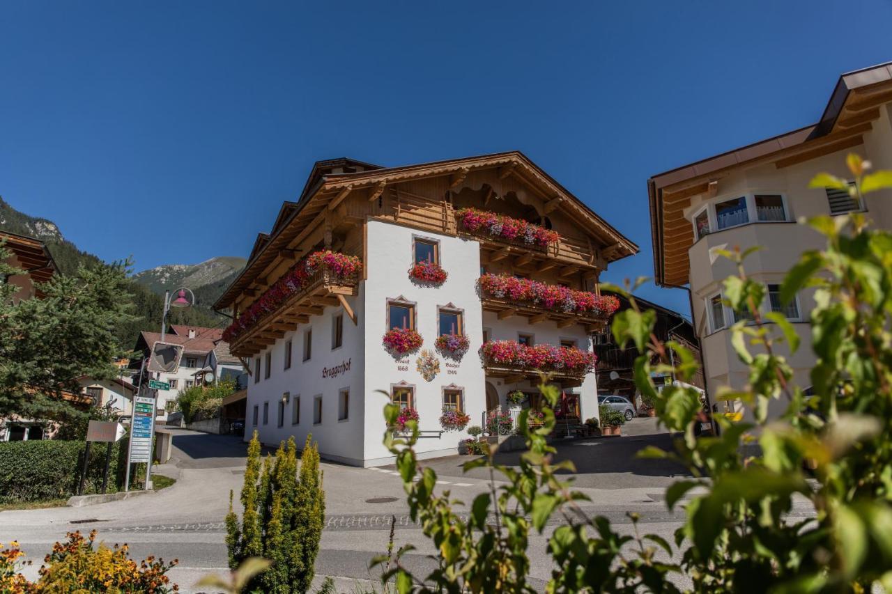 Hotel Bruggerhof Fulpmes Exterior foto